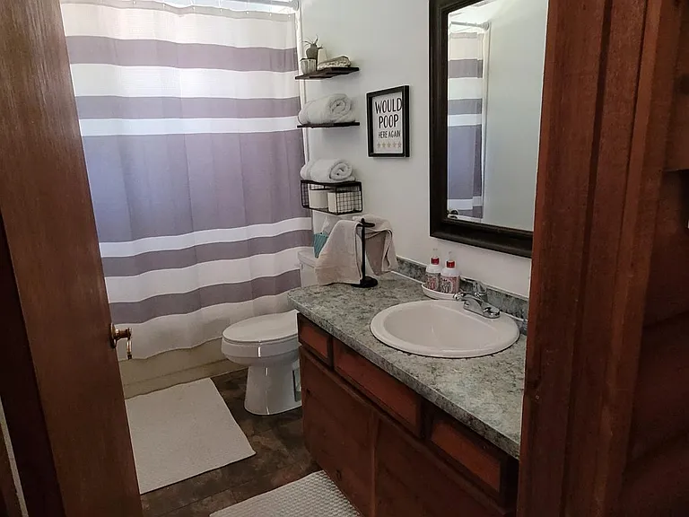 1125 N Canal Blvd — Photo 10