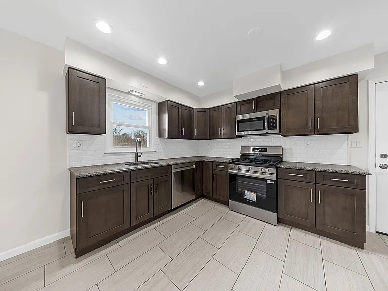 11 Sibel Ct #2 — Photo 2