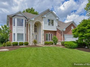 5315 Milkweed Dr, Naperville, IL 60564