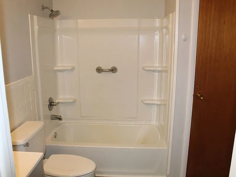 90 Poplar Grove Dr — Photo 7