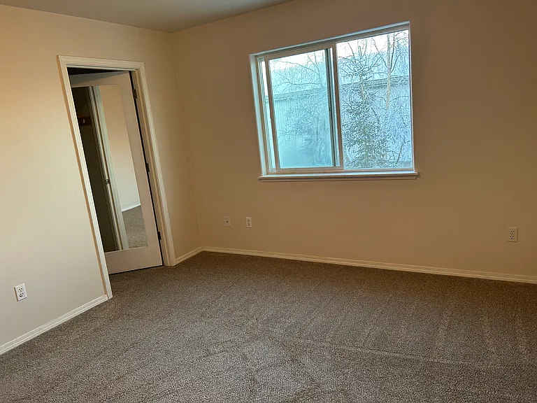 7464 Meadow St — Photo 10