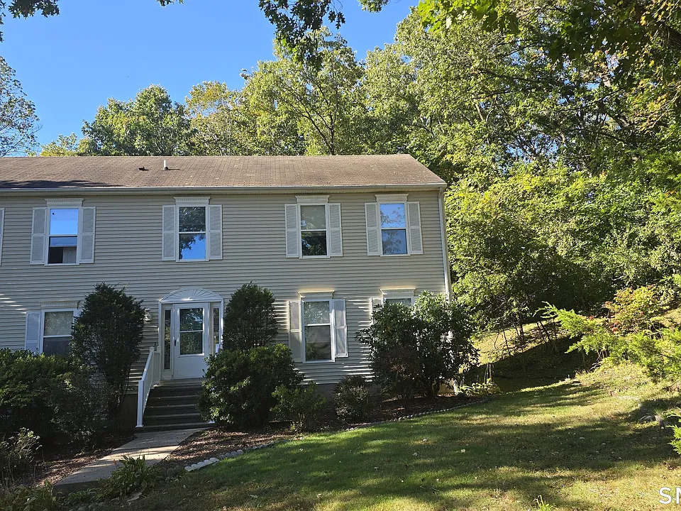 15 Blue Ridge Ln