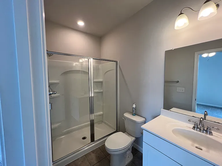 122 Enterprise Dr — Photo 4