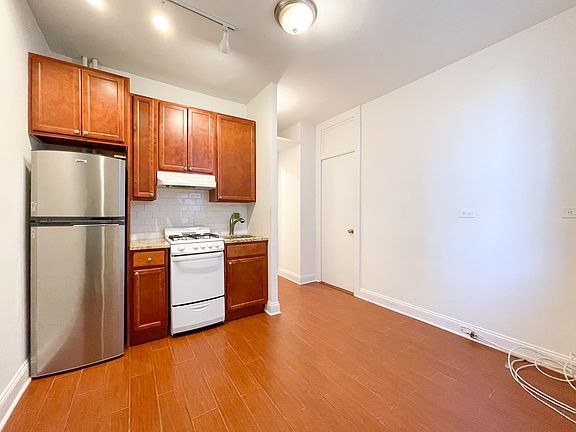 2nd image of 517 E 77th St APT 4K
