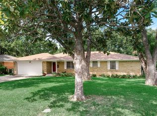 555 Richland St, Lewisville, TX 75057