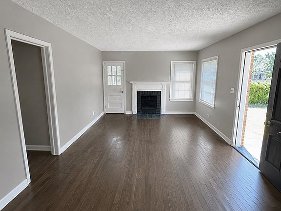 2nd image of 2505 Heard St