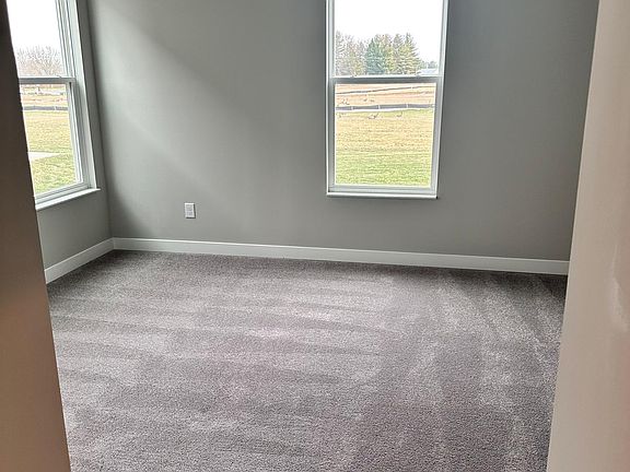 2nd image of 929 Barkson Ln
