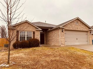 1302 Vineyard St, Pea Ridge, AR 72751