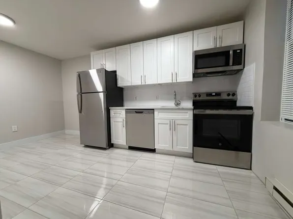 2682 John F Kennedy Boulevard image 1 of 5