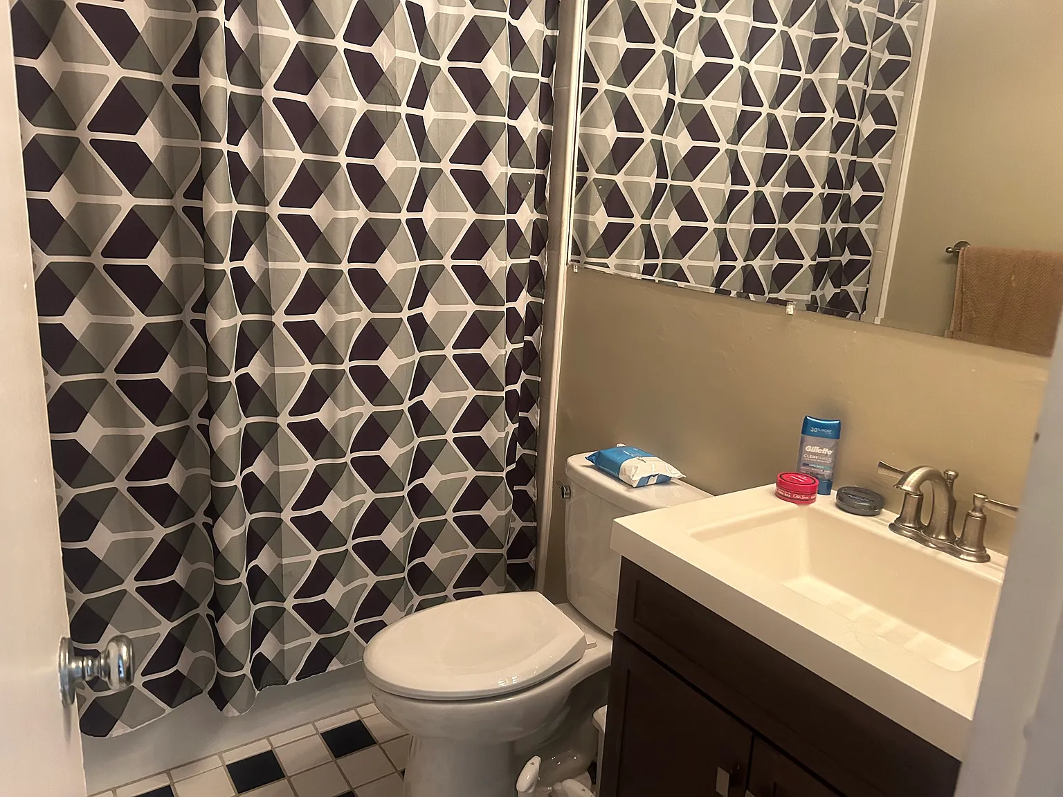 1 bed, 815 sqft, $2,000 — Photo 2