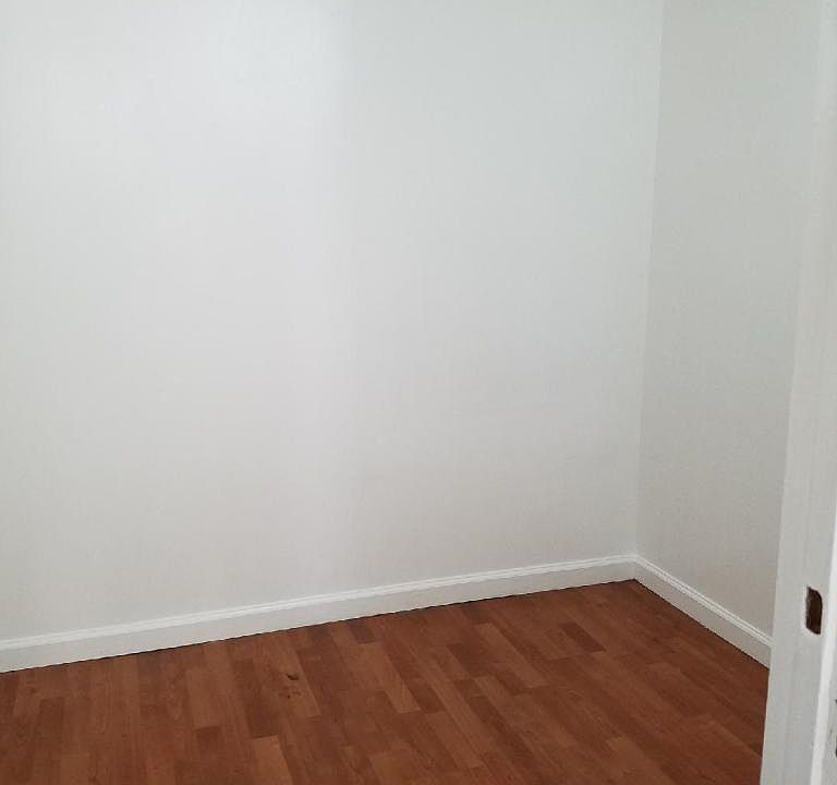 1st image of 60 Henry St