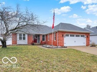 6104 Brandermill Rdg, Columbus, IN 47203