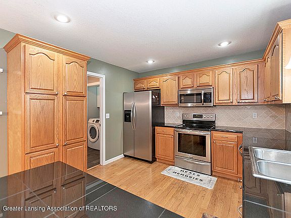 4th image of 5757 Cartago Dr