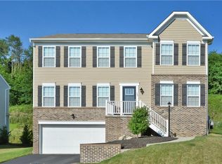 306 Summit Cir, Houston, PA 15342