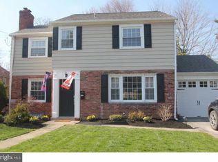 628 Valley View Rd, Ardmore, PA 19003