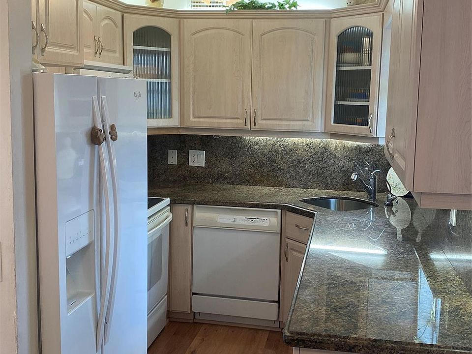 1st image of 1101 Cambridge #1101