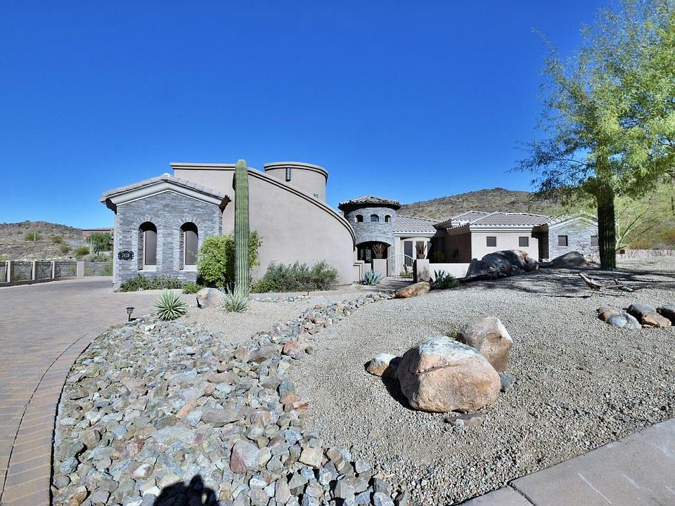 1st image of 2428 W Espartero Way