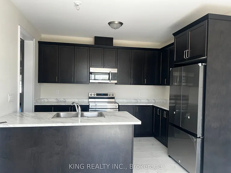 3008 Sierra Dr — Photo 7
