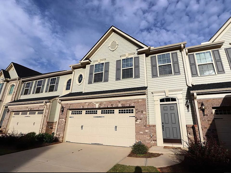 2nd image of 305 Corday Ln