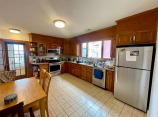 447 Broadway #2, Somerville, MA 02145