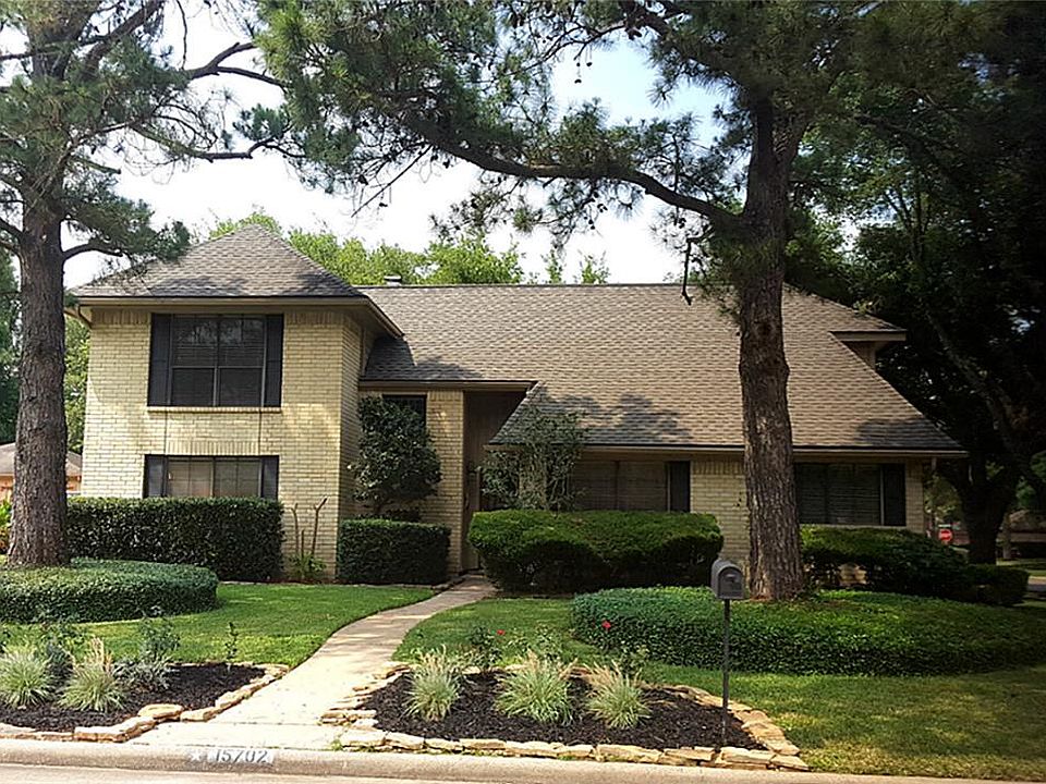 1st image of 15702 Mesa Gardens Dr