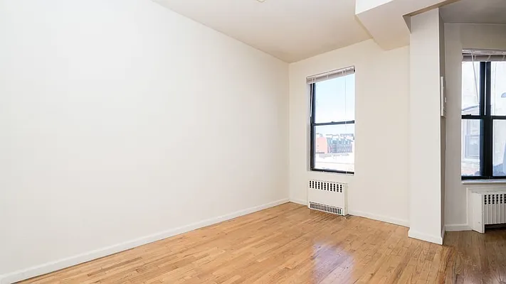 Rented by Nooklyn NYC LLC | media 10