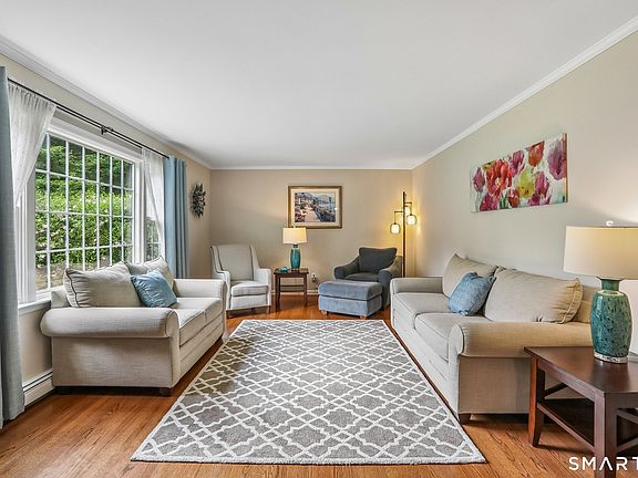 4th image of 3 Linda Drive