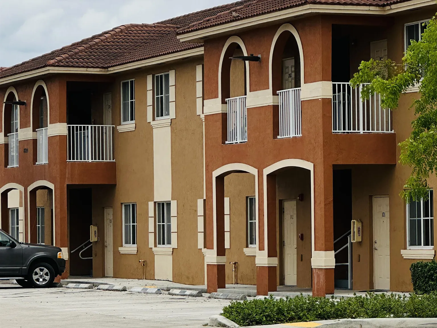 Miami Gardens Park Apartments - 18110... — Photo 1