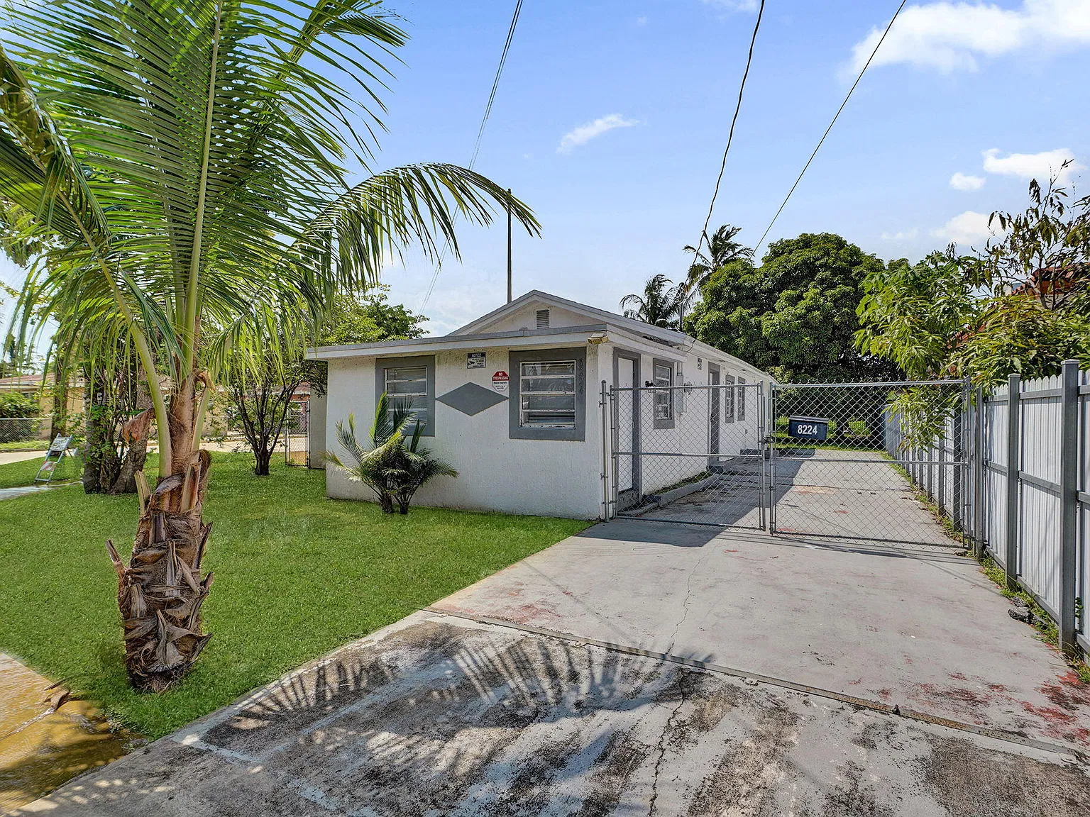 4 bed, 3.0 bath, 1659 sqft, $3,295 — Photo 1