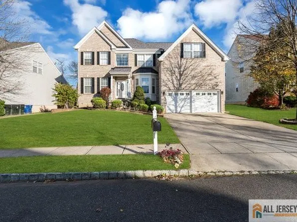 43 Meadow Run Rd, Bordentown, NJ 08505