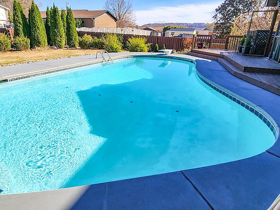 4th image of 7516 Larue Ln
