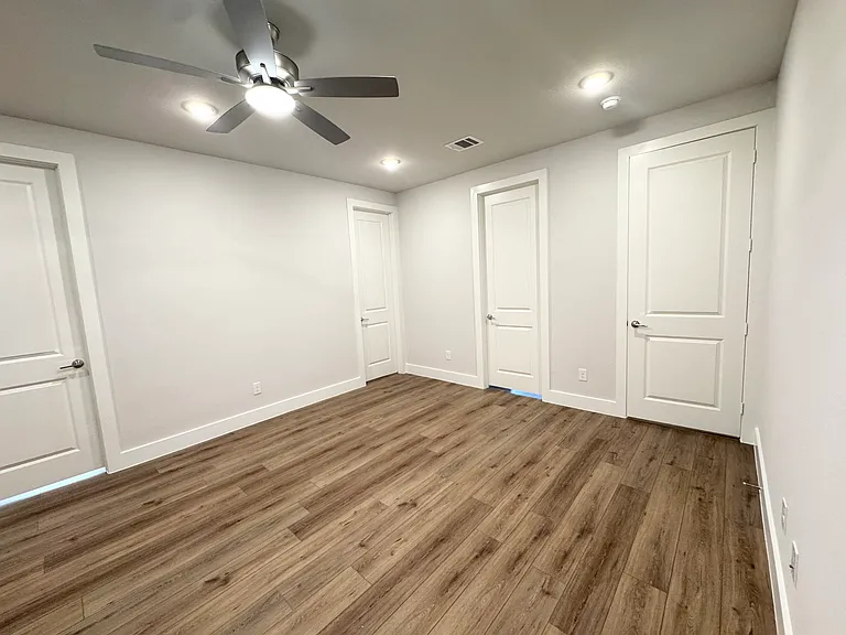 8103 Emsworth Dr — Photo 11