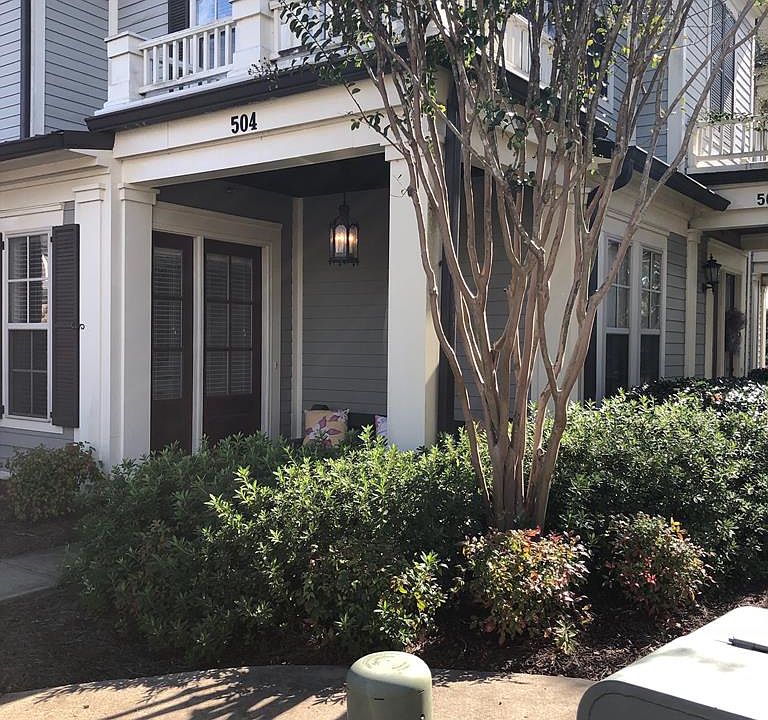 1st image of 504-1100 Augusta Dr
