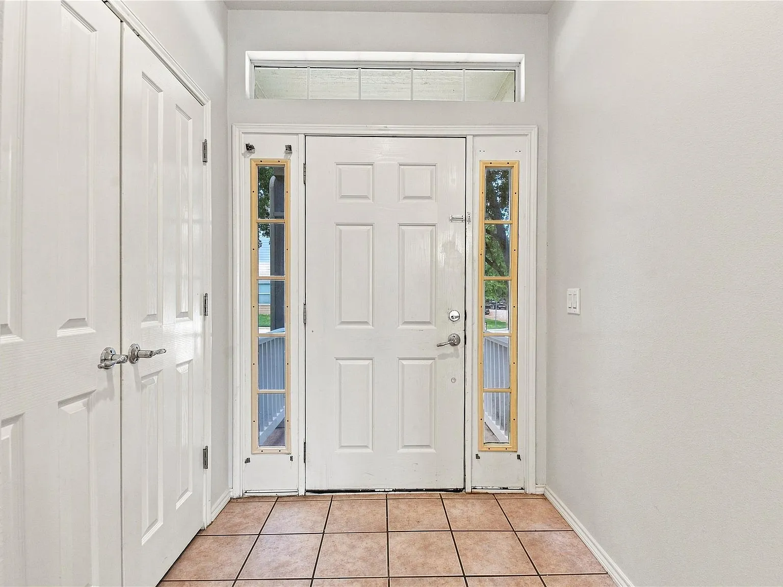 3 bed, 2.5 bath, 1540 sqft, $1,595 — Photo 3