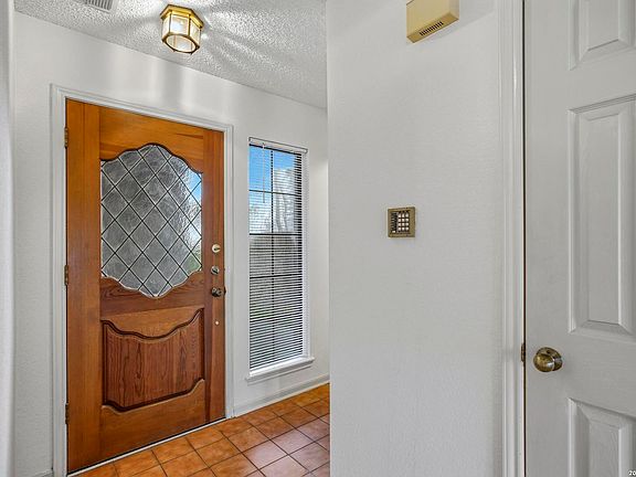 4th image of 14212 Arbor Oak
