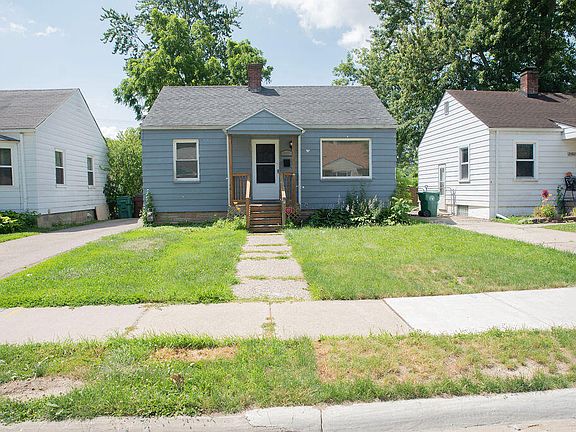3rd image of 28691 Marquette St