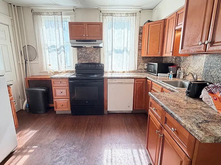 353 New Scotland Ave #1 — Photo 2