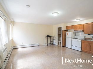 24-12 27th St #3F, Astoria, NY 11102