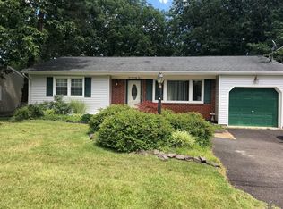 275 Heritage Dr, Brick, NJ 08723