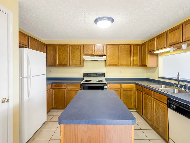 13 Chatelaine Cir SE #1 — Photo 11