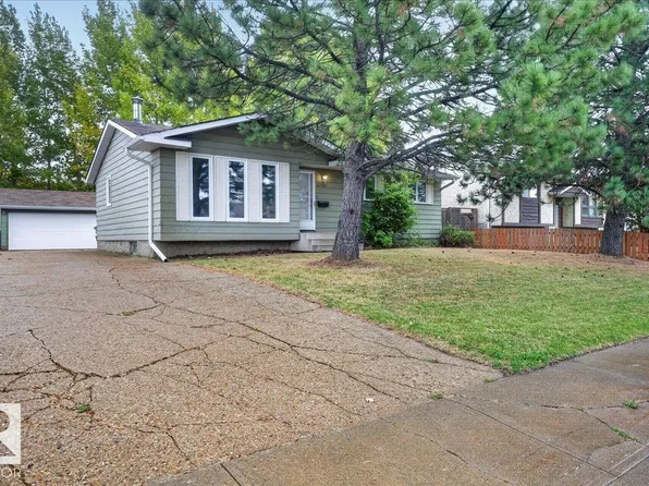 4709 45th St, Gibbons, AB T0A 1N0