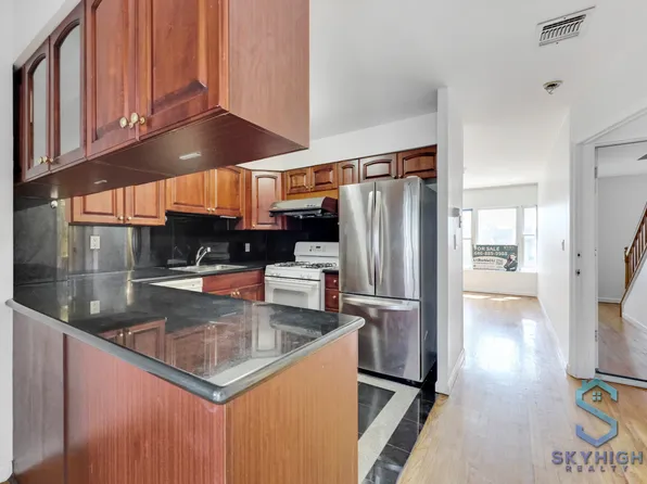 114-67 Taipei Court image 1 of 28