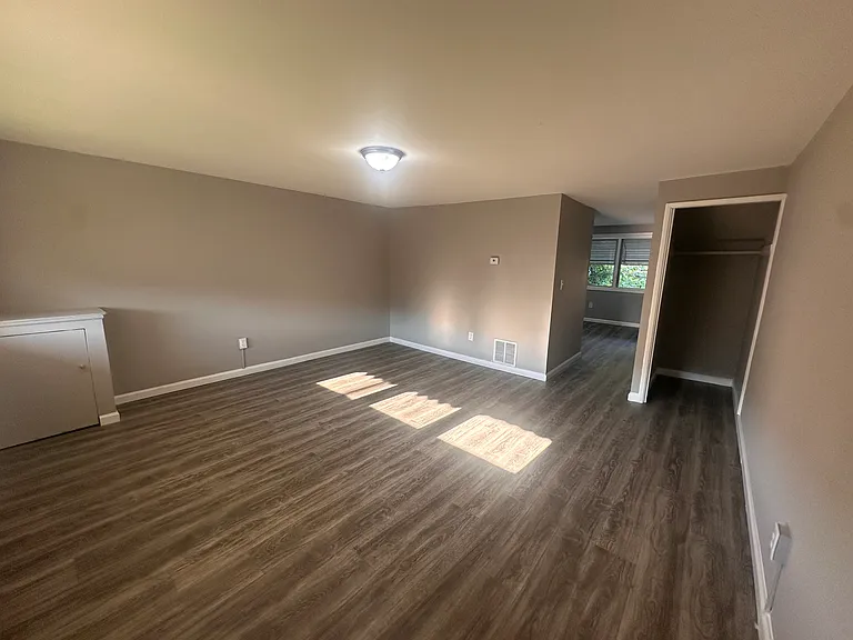 4411 Norfen Rd — Photo 8