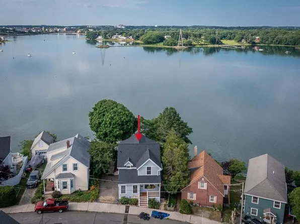 28 Cliff St, Beverly, MA 01915