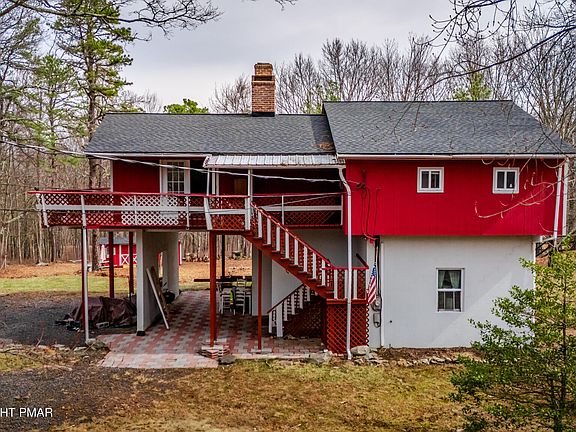 2nd image of 484 Mallard Ln