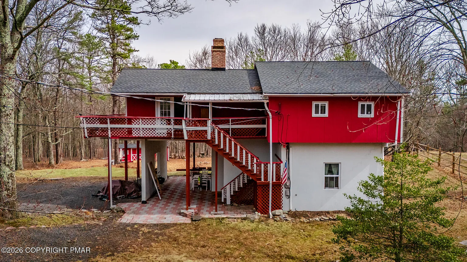 484 Mallard Ln photo 1