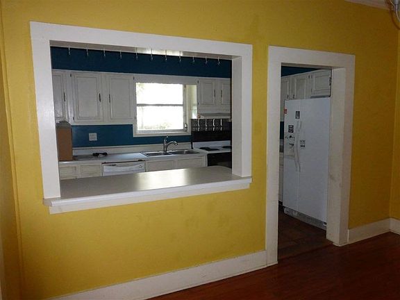 5th image of 1418 N Adams St