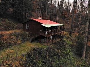 2 Dancing Bear Ln, Austin, PA 16720