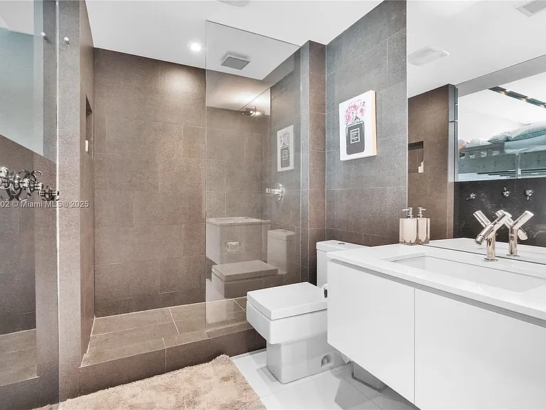 3535 S Ocean Dr #2104 — Photo 37