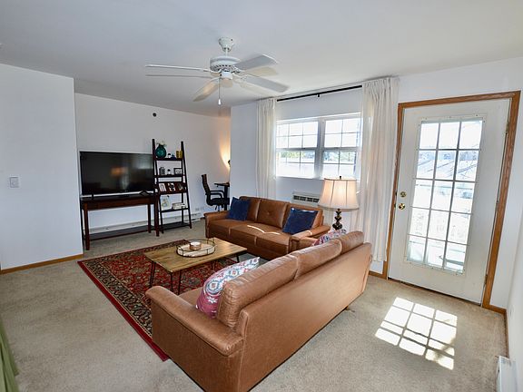 5th image of 440 Cunat Blvd APT 2F